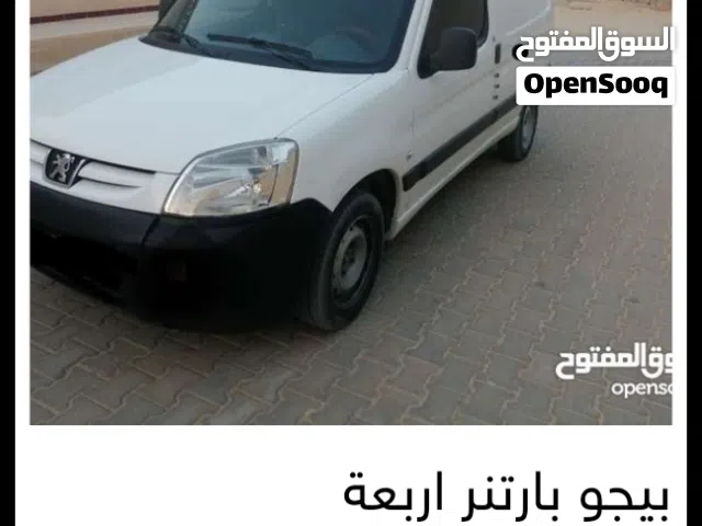 2012 بيجو بارتنر Van Short Body