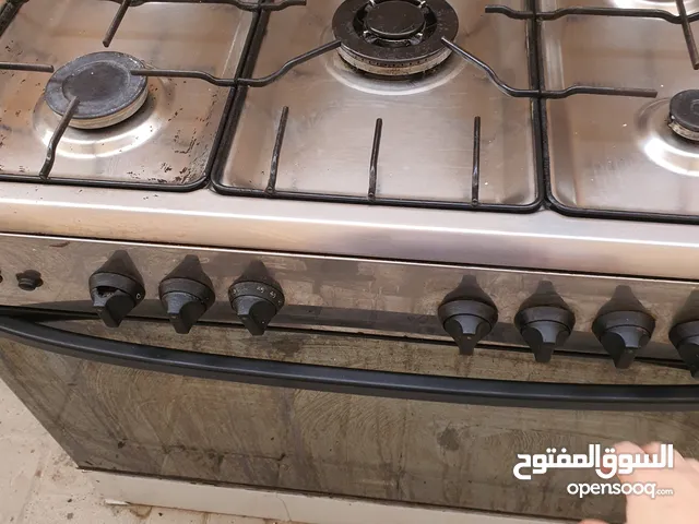 فرن مستعمل للبيع شغال بحاله جيدة