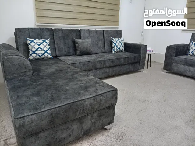 طقم كورنر تفصيل استعمال اقل من شهر  بحالة الجديد للبيع