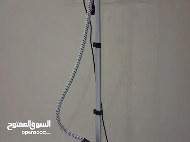 مكواة بخار بخار شبه جديدة بحالة ممتازة ماركة نكاي