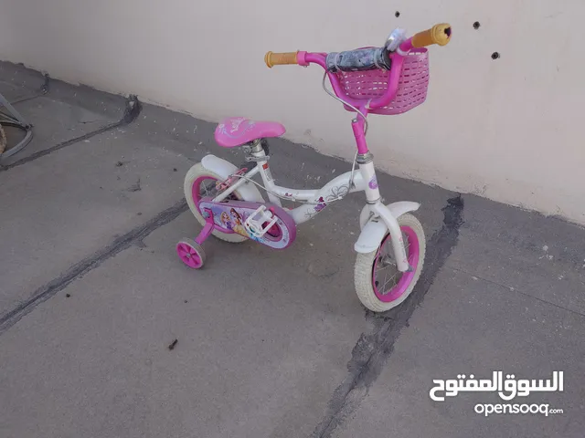 cycle for small kids .