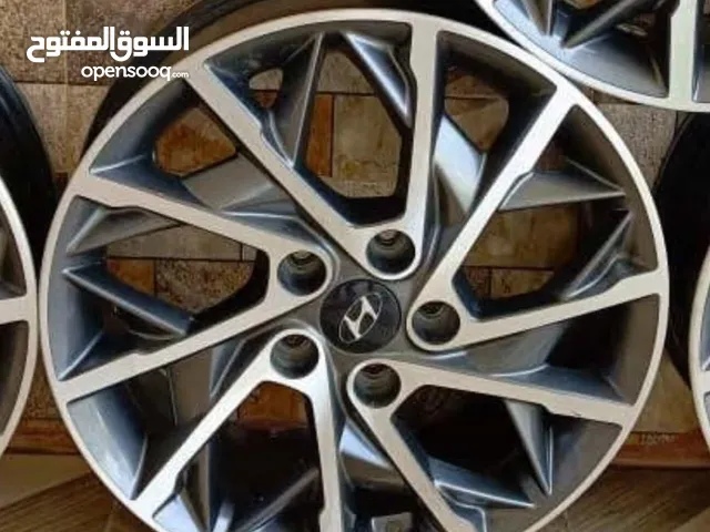 ويل مع إطار سبير خليجي بس واحد