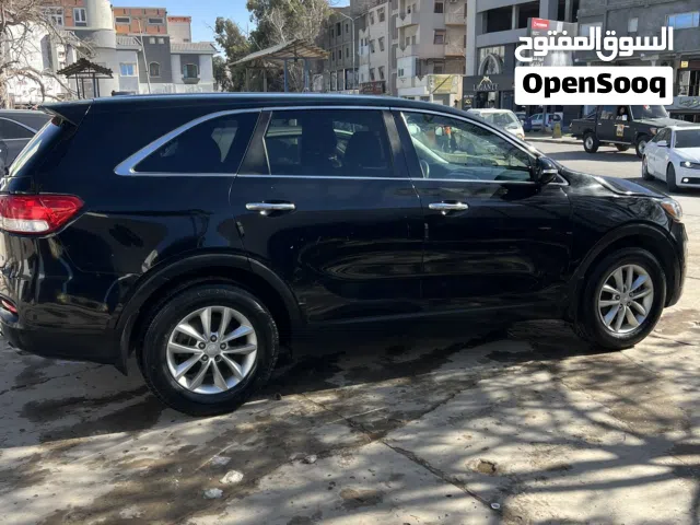 Used Kia Sorento in Tripoli