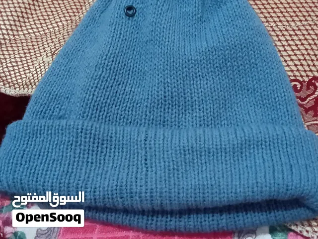 قبعات للبيع