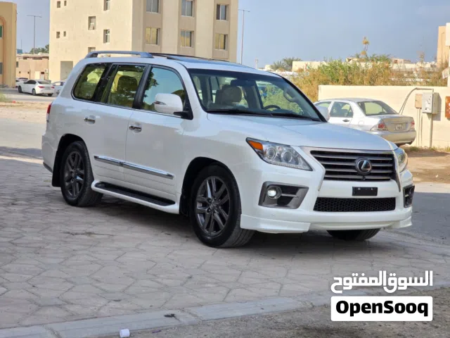 Lexus 570 GCC V8 2014 price 115,000 AED