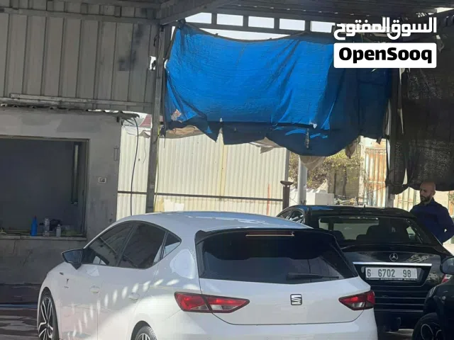 2014 سيات ليون Standard