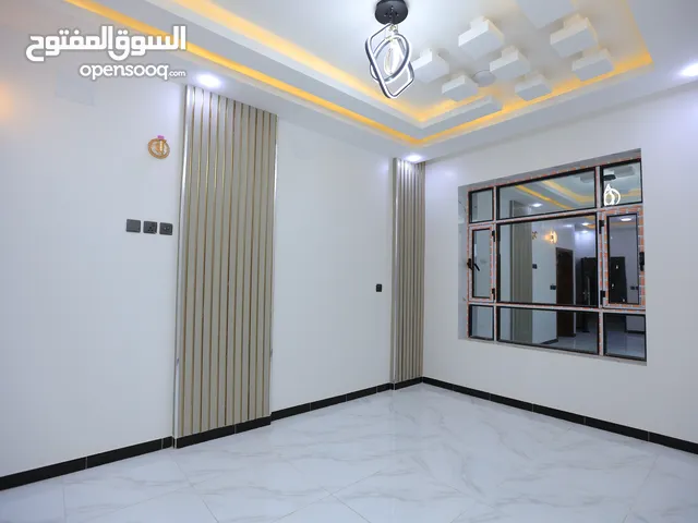 175 m2 4 Bedrooms Apartments for Sale in Ibb Other