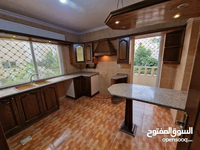 132 m2 3 Bedrooms Apartments for Sale in Amman Al Rawnaq