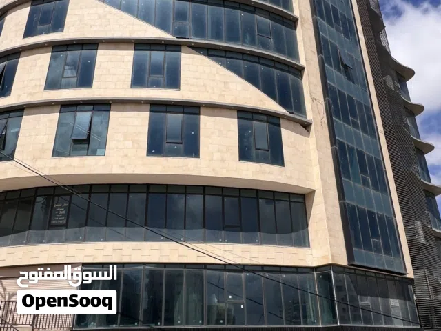 مكتب  في  برج  عين  ساره  مقابل  ملعب  الحسين  مساحه  50  متر
