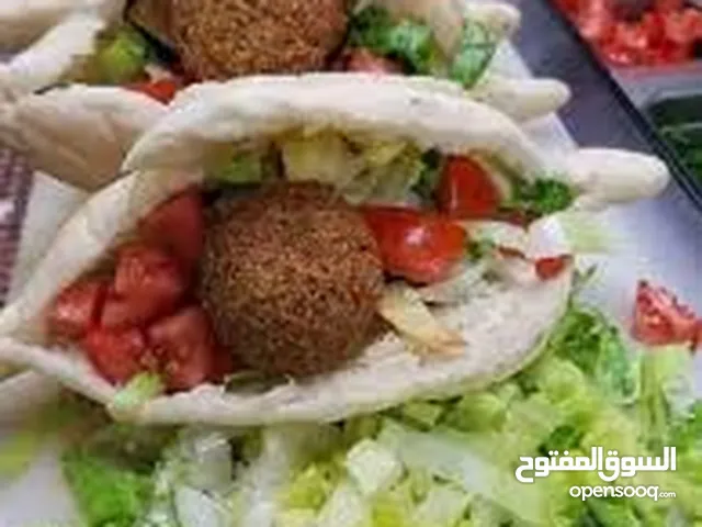 خلفه فلافل وسمبوسه وصاجيات ب انواعها والمقبلات ب انواعها لدي خبره في مجال المطاعم اكثر من 7سنوات