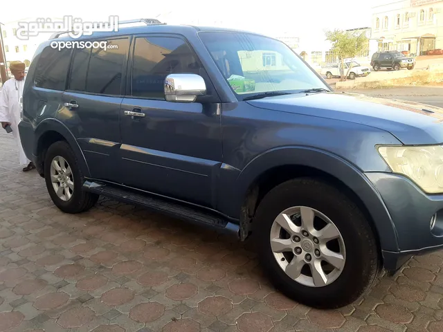 Mistsubishi Pajero 2010 is very good conditions and every one is very fine..........................