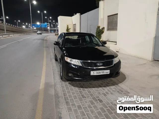 كيا لوتزي  موديل 2010