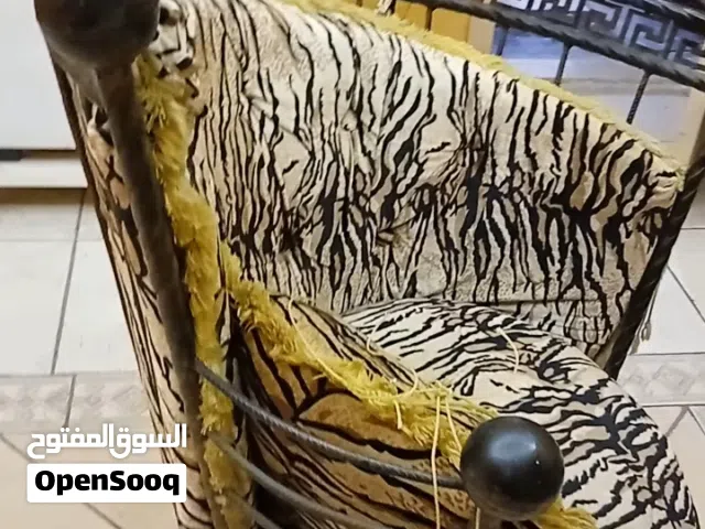 كنب حديد للبيع 4اشخاص