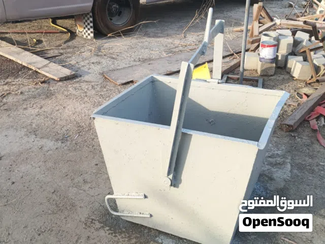 معدات بناء للبيع