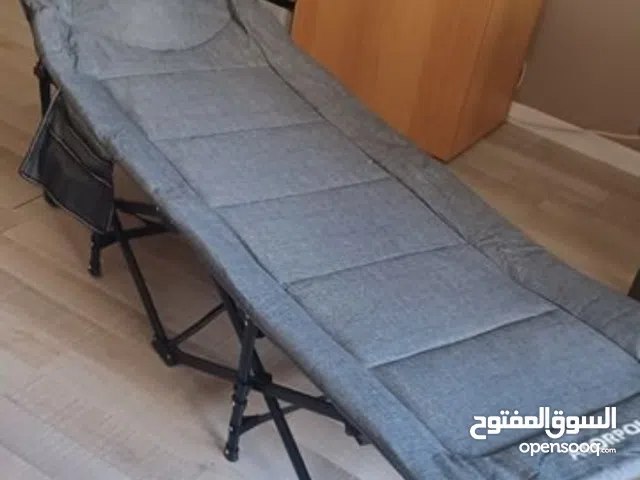 تخت جك معدني صلب  مطوى طي كامل  تخت متنقل مضبوب ل ترس او رحلات بحر و صيد و تخييم