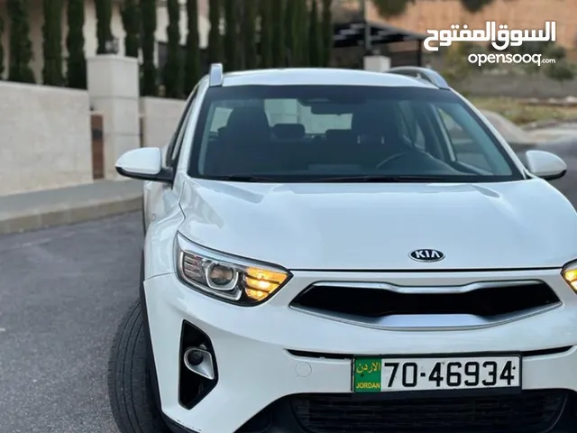 Kia stonic 2022 full option available for rent