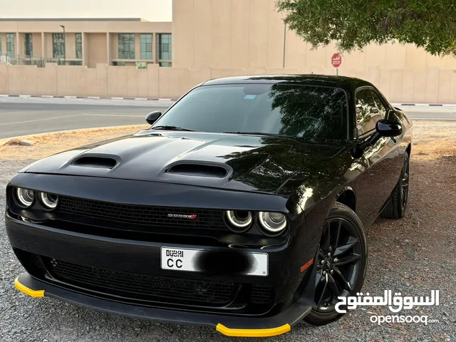 – 2023 Dodge Challenger SXT Black edition