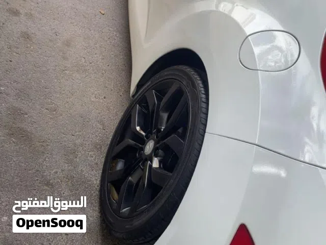 2015 هيونداي فوليستر Sport