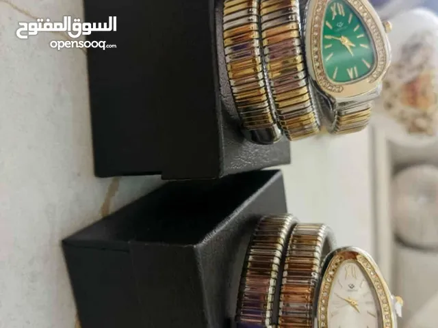 ساعة الحية