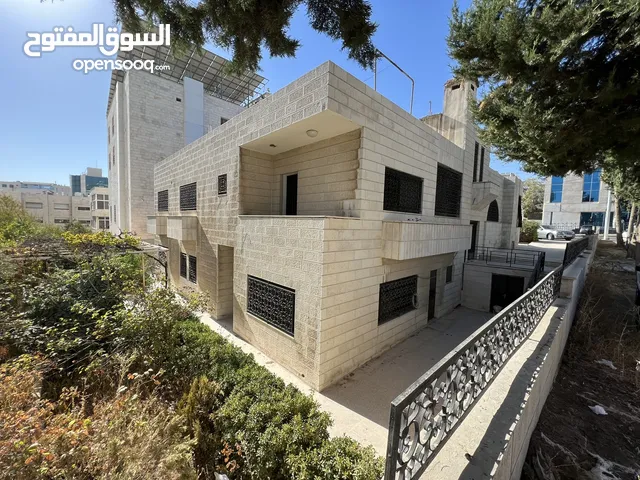 Unfurnished Villa in Amman Mecca Street