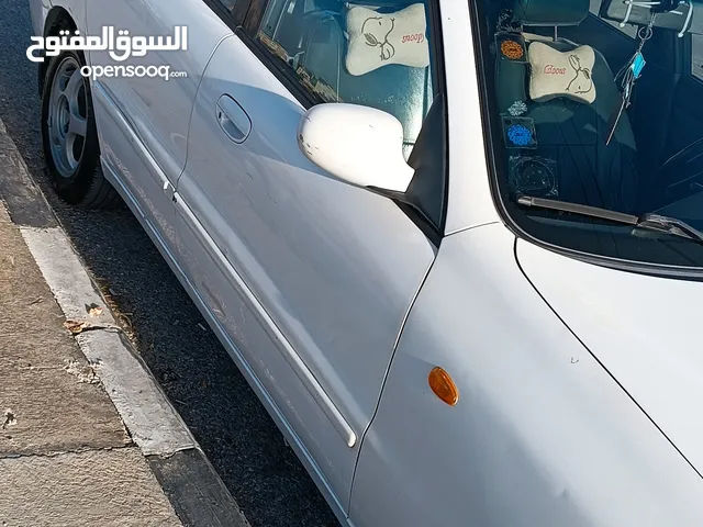 دايو لانوس 2001