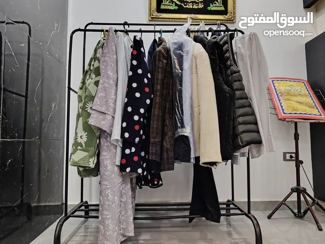 حامل ملابس حريمي رجالي واحذية اسود