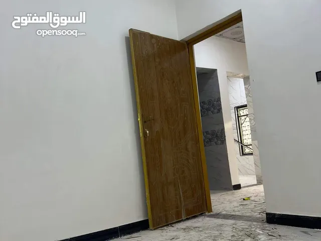 100 m2 2 Bedrooms Townhouse for Rent in Basra Yaseen Khrebit