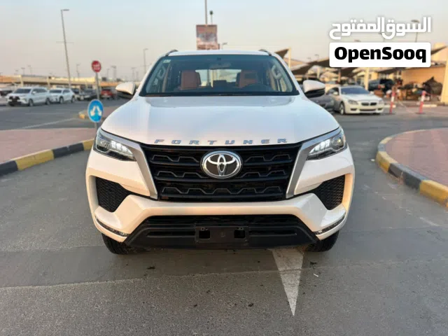 Toyota Fortuner GCC, full option, in showroom condition, with warranty on transmission, engine, and