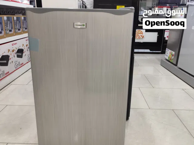 عرض نااار على ثلاجة مكتب تكماز اسود او سلفر 91 لتر مع مفتاح