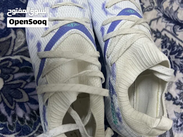 حذاه كرت قدم