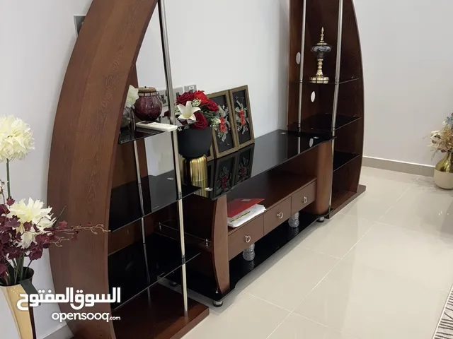 للبيع مكتبة تلفزيون TV stand for sale