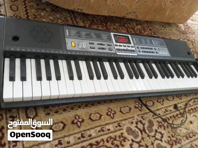بيانو تعليمي للبيع شغال بحالة ممتازة للبيع بسعر 10