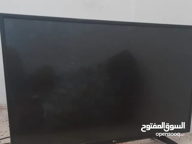 LG Other 46 inch TV in Al Riyadh