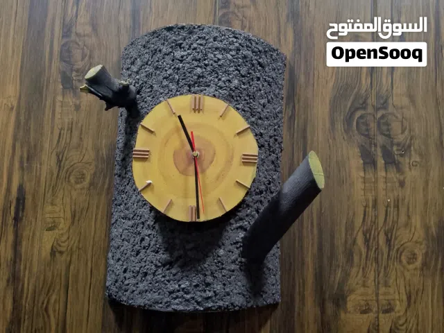 ساعات تقليد جذوع الأشجار جدارية صنع يدوي وفني