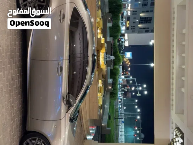 2019 لكزس IS IS 350