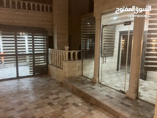شقه للبيع وسط البلد مع مدخل مستقل