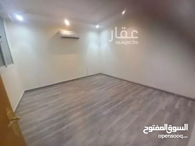 120 m2 1 Bedroom Apartments for Rent in Al Riyadh Ar Rabi
