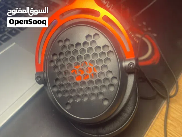 مستعمل مرتين فقط headset  ( RedRagon )  صوت محيطي    جميع المواصفات تحت مايك وصوت صافي