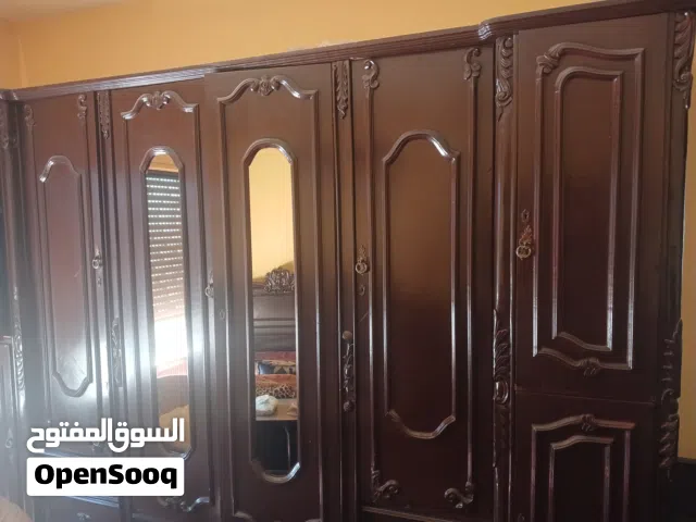 غرفة نوم كلاسيك فخمة – خشب ثقيل وحفر يدوي أصلي