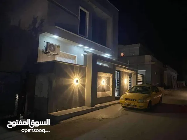 380 m2 5 Bedrooms Townhouse for Rent in Tripoli Al-Serraj