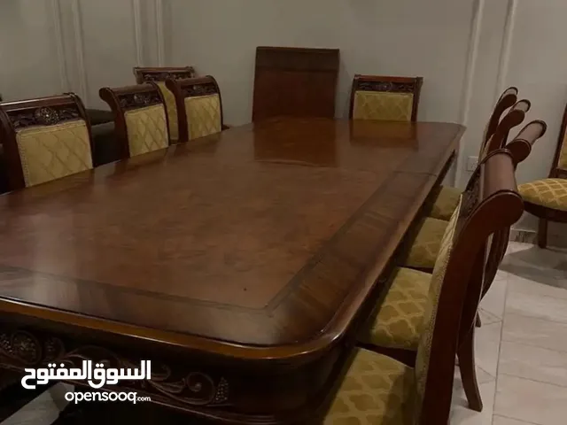 اثاث غرفة طعام فنتج