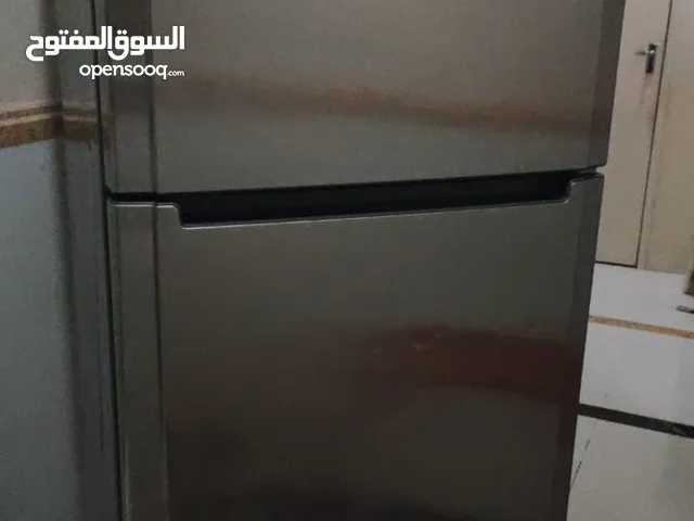 ثلاجة كبيرة للبيع. Large refrigerator for sale