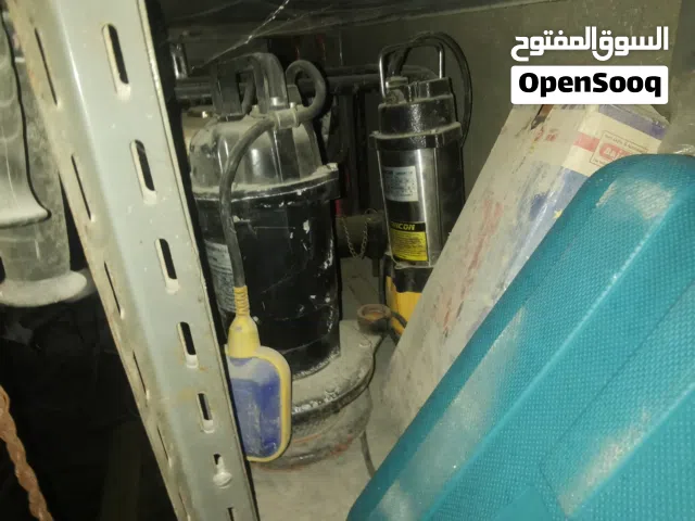 جميع القطع التي بالمحل للبيع والتجزئه موجوده