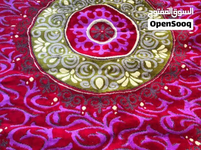 فرشة و موكيت ما نستخدم فقط وحدة مستخدمة قليل جدا