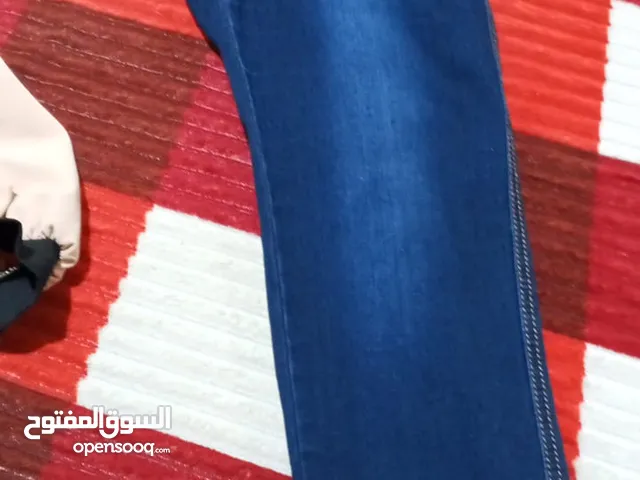 بنطرون ملبوس مره وحده قياسه 44