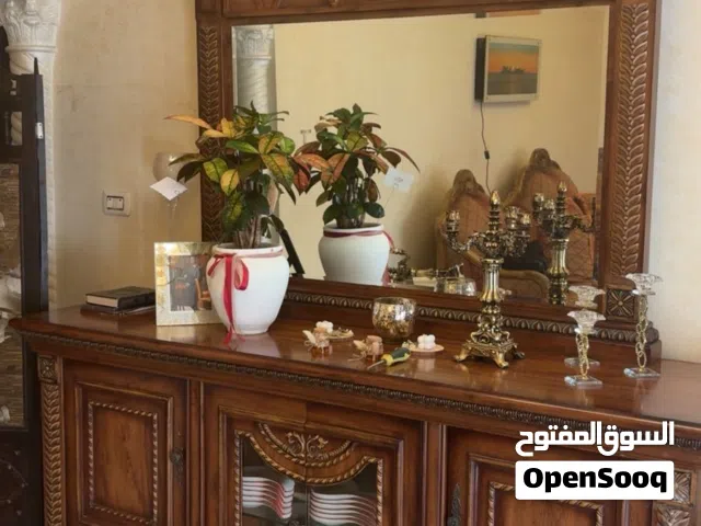 خزانه فضيه وبوفيه مع مرايتو