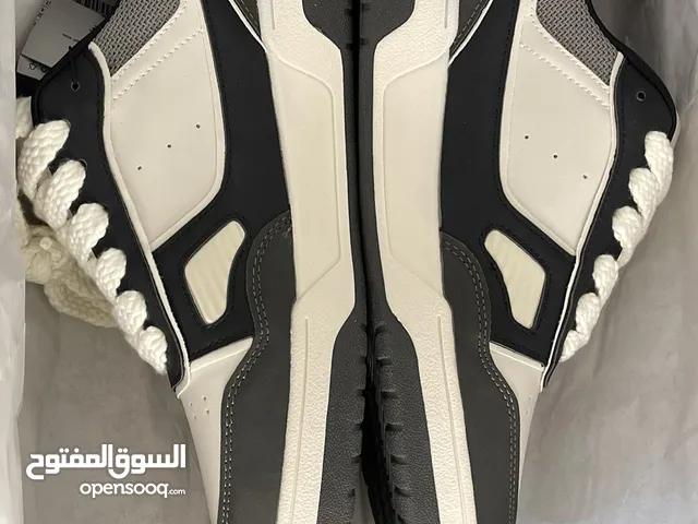 بوت زارا جديد