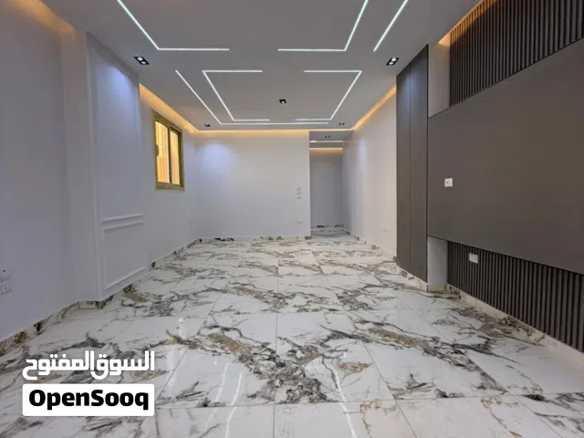 شقة كاملة متكاملة للبيع بحدائق الاهرام في أفضل المناطق بالبوابة الأولي منطقة ز