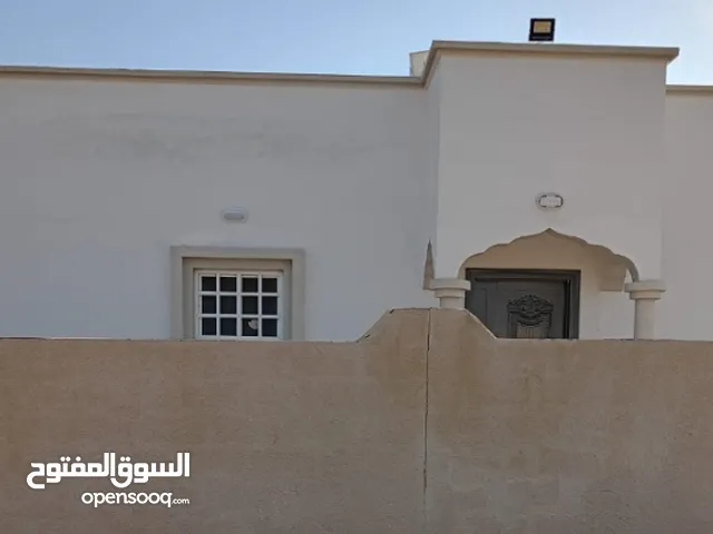 500 ft 3 Bedrooms Townhouse for Rent in Al Sharqiya Al Mudaibi