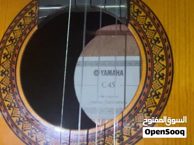 للبيع قيتار كلاسيك يماها c45